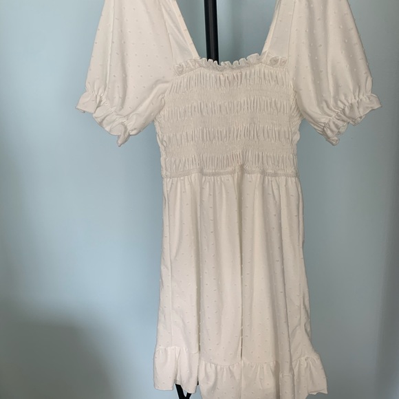 Evolutionary NWT Smocked Bodice Clip Dot Dress size L - Picture 2 of 8